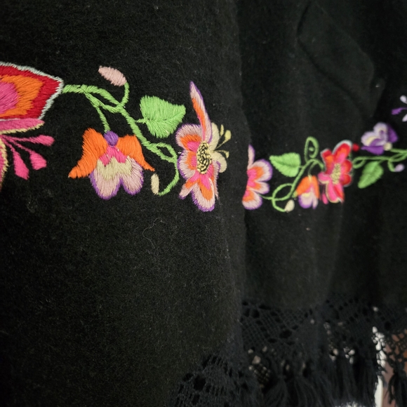 Wool Floral Embroidered Black Cape - Picture 2 of 3